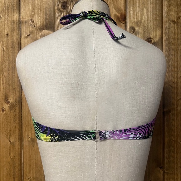 Forever 21 Medium Convertible Strapless Vibrant Tropical Print Bikini Top - Picture 4 of 7